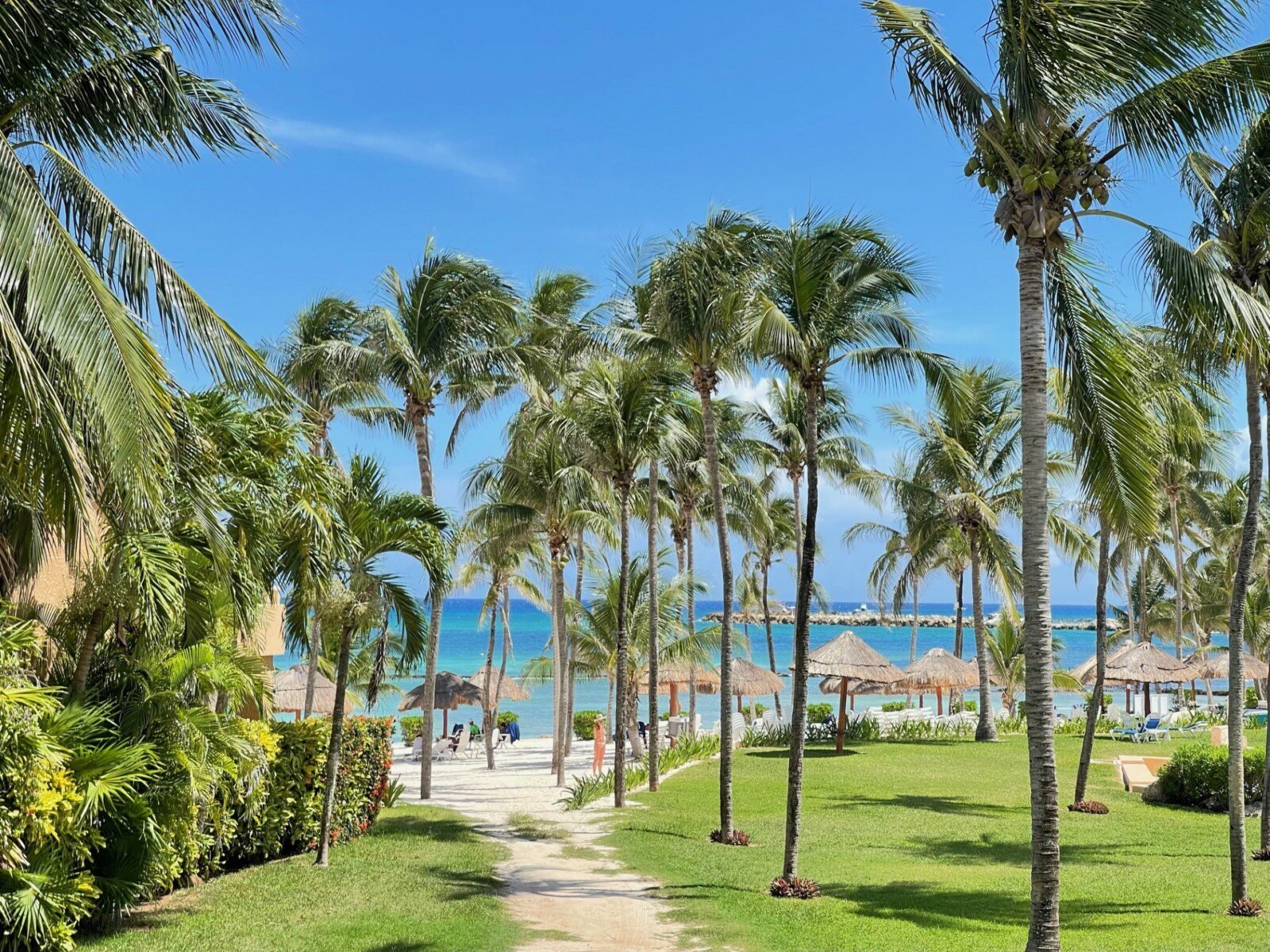 Beach entrance Casa Serena